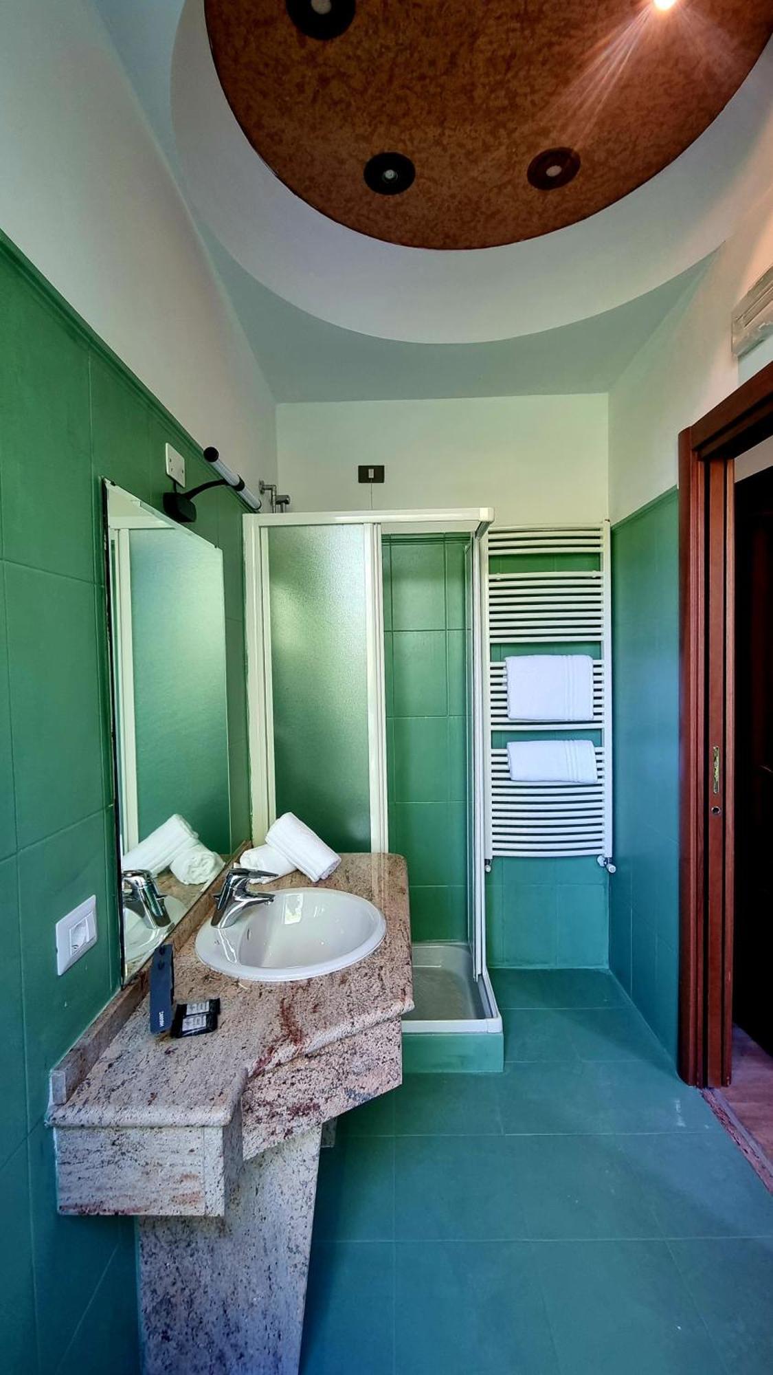 Fara Gera dʼAdda Botanique Hotel Vergani מראה חיצוני תמונה